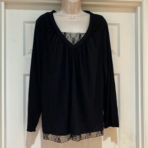 NWOT Venezia Black Tunic with Lace Size 18